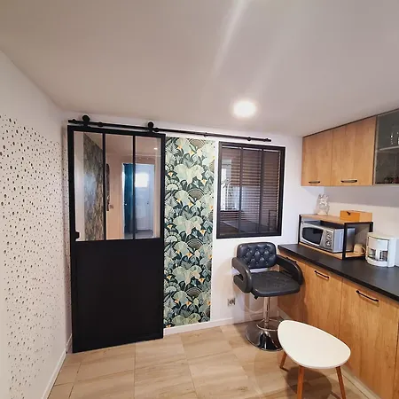 Joli 25m2 Avec Cuisine بيت ضيافة 3*